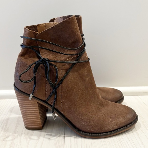 Franco Sarto Shoes - Franco Sarto Womens Edaline Mushroom Leather Strapped‎ Ankle Heel Boot Size 7